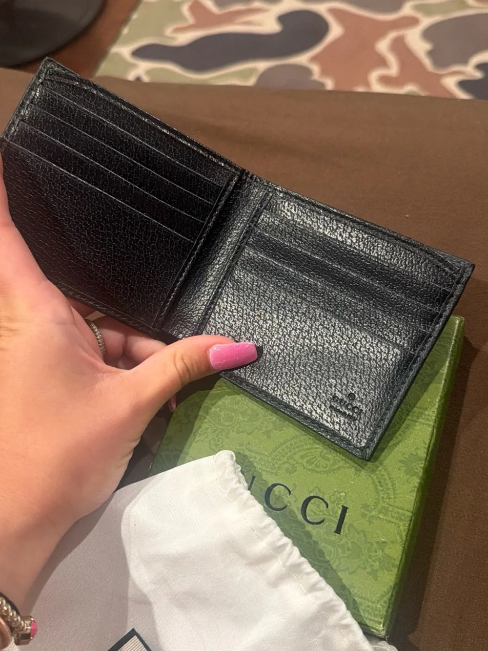 Gucci Black Textured Leather Bi-Fold Card Holder